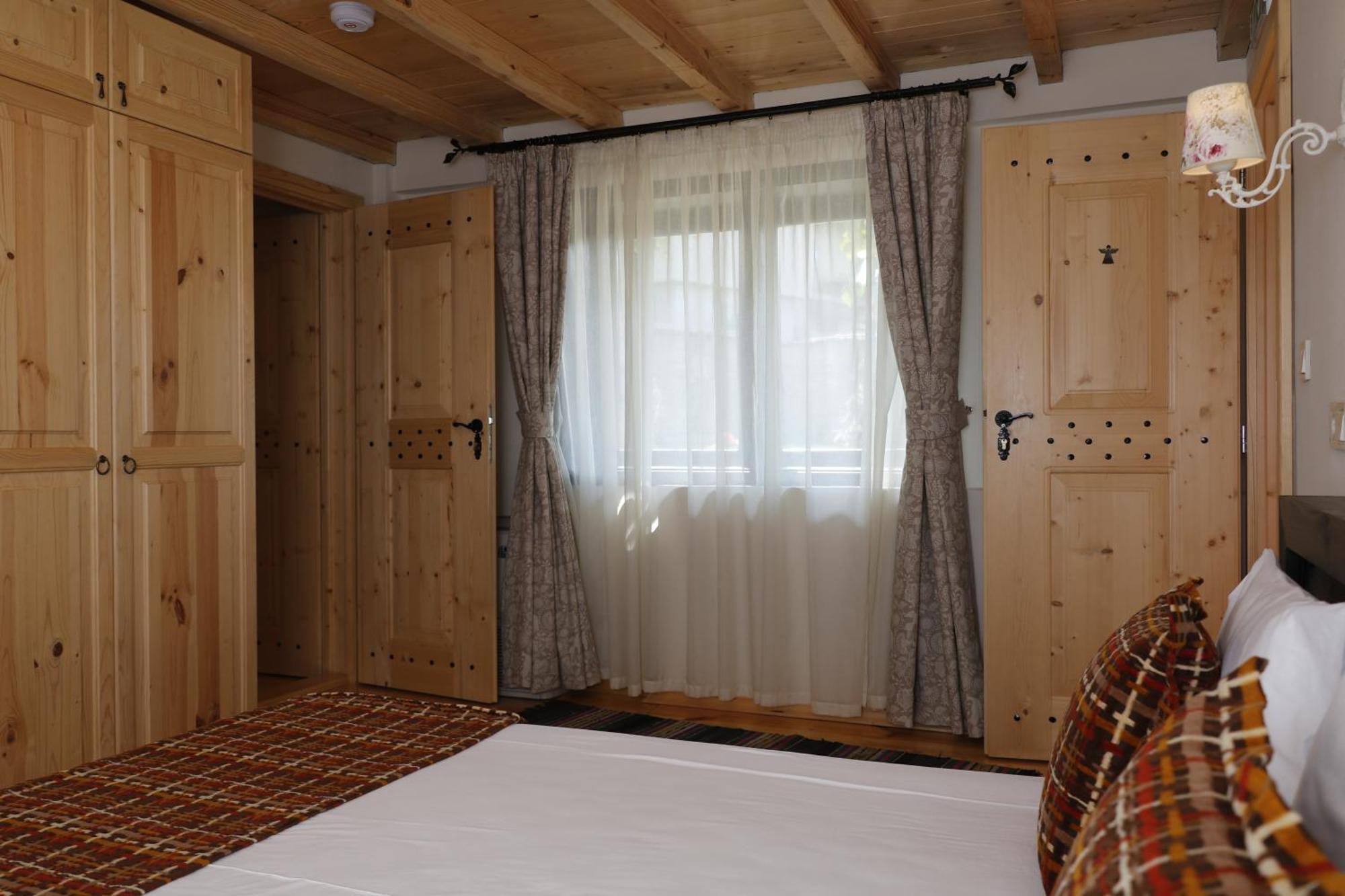 Guest House Epochs Since 1871 Lyaskovets الغرفة الصورة