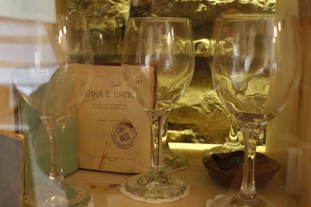 Guest House Epochs Since 1871 Lyaskovets المظهر الخارجي الصورة