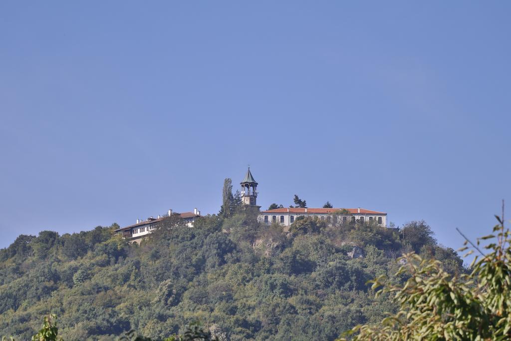 Guest House Epochs Since 1871 Lyaskovets المظهر الخارجي الصورة